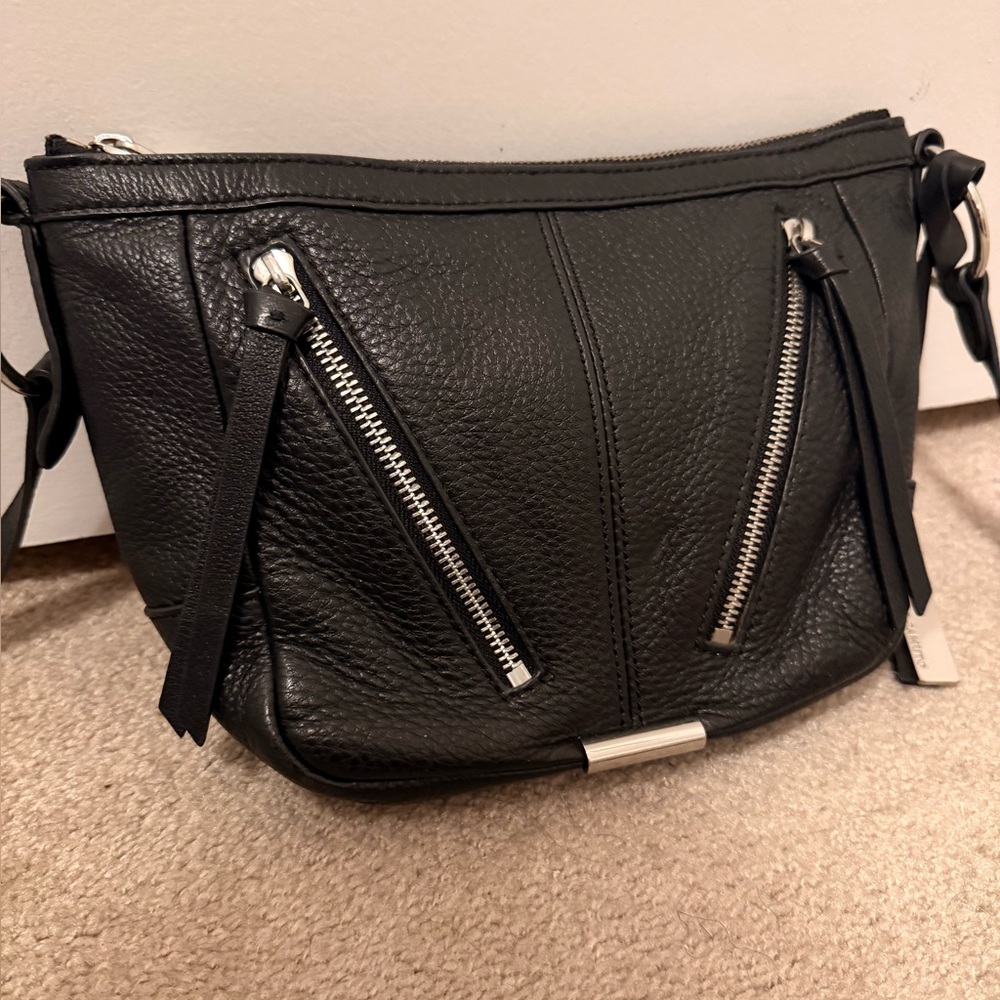 “Vince Camuto” Nero Black 100% Genuine Leather Backpack/Shoulder Bag-NWOT